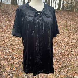 POL Black Lace Up Crushed Velvet Blouse Short-sleeve Hi-lo Hem Size Medium